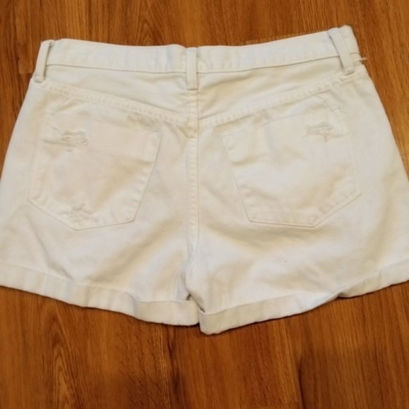 White Mossimo Boyfriend Shorts (6) NWOT - Picture 2 of 4